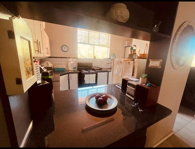 3 BEDROOM APARTMENT FOR SALE IN WONDERBOOM SOUTH